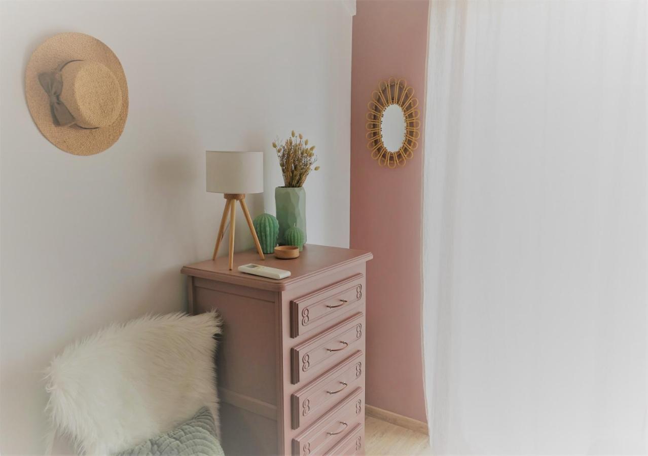 Appartement Hyper Centre, Plage A Pieds, 2 Chambres, 4 Personnes Chatelaillon-Plage Exterior photo